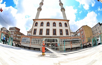 Sultangazi'de Camiler Cuma Namazına Hazır.