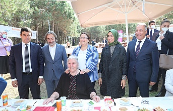 Ulu çınarlar Sultangazi'de ağırlandı