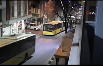 Sultangazi'de arka arkaya olan 2 İETT otobüsü yolda kaldı