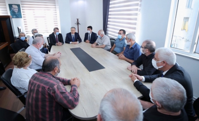 İstanbul Valisi Ali Yerlikaya Gazi Eğitim ve Kültür Vakfını Ziyaret Etti.