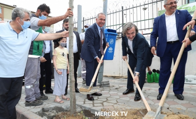 Sultançiftliği Mahallesi’nde Ağaç Dikim Şenliği