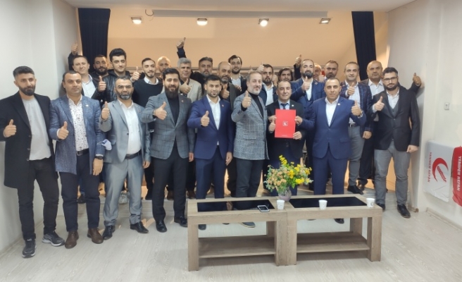 Yeniden Refah Sultangazi'de Bayrak Değişimi.
