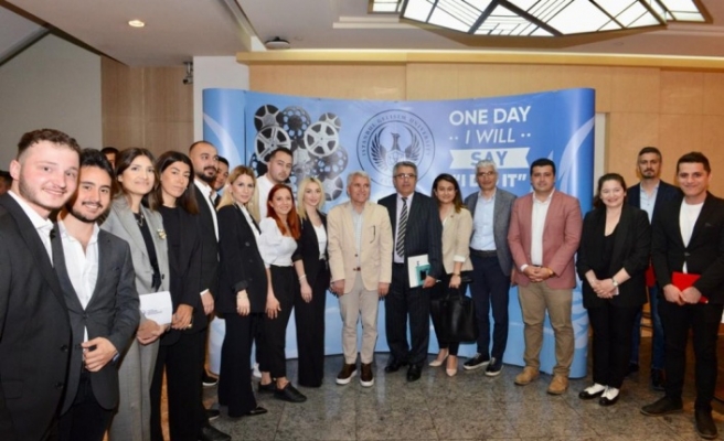 İSTANBUL GELİŞİM ÜNİVERSİTESİ ÖĞRENCİLERİ; İLETİŞİM FESTİVALİ’NDE ATMADI, RENKLENDİRDİ!
