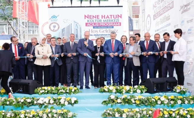 Sultangazi Belediyesi’nden Yeni Eser: Nene Hatun Kültür Merkezi Törenle Hizmete Açıldı