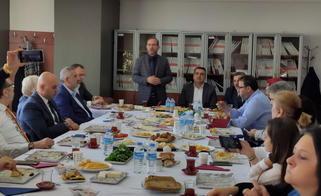 Başkan Ramazan Altan Muhtarları Ağırladı