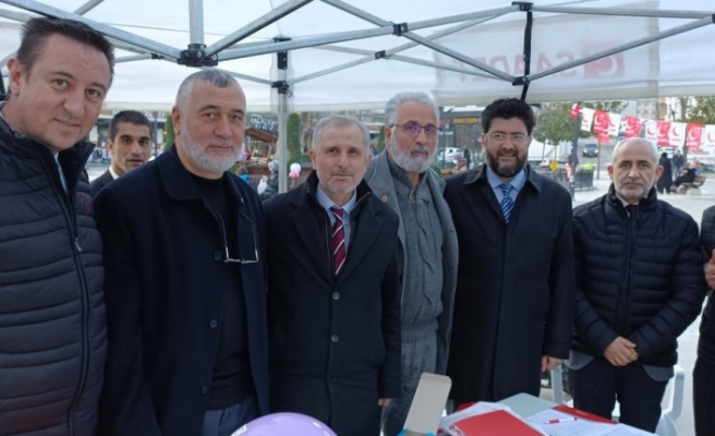 Sultangazi'de “Her Eve Saadet” Seçmen ziyaretleri gerçekleştirildi