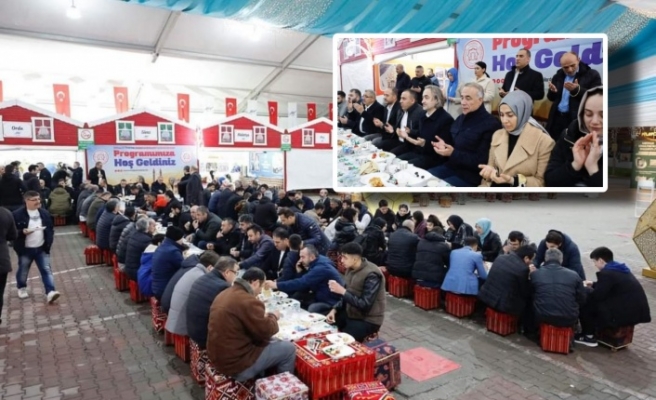 Sultangazili yiğidolar sahur sofrasında buluştu