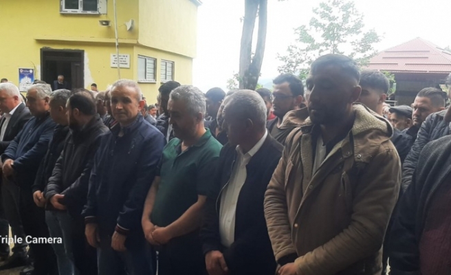 Başkan Şaban Durdu Babasını Ebediyete Uğurladı