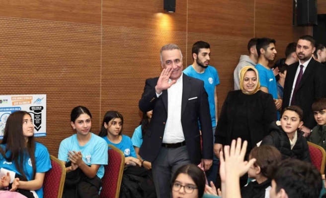 Sultangazi Belediyesinden amatör spor kulüplerine 2 milyon liralık nakdi destek
