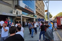 Sultangazi'de iş merkezinde patlama.
