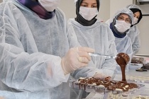 Sultangazi Belediyesi’nden Çok Tatlı Bir Etkinlik: Çikolata Atölyesi