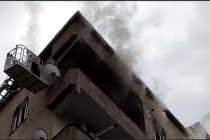 Sultangazi'de 5 katlı binada yangın paniği