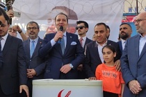 Erbakan hocanın oğlu Sultangazi'ye ziyarete geldi miting yaptı.