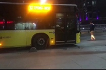 Sultangazi'de arızalanan İETT otobüsü trafiği kilitledi
