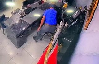 Sultangazi'de çanta hırsızlığı saniye saniye...