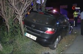 Arnavutköy'de 2 otomobil çarpıştı: Anne...
