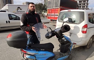 Sultangazi'de moto kuryeyi demir çubukla dövüp...