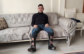 Sultangazi'de yürüme engelli gencin özel yapım...