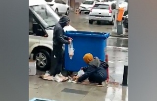 Sultangazi'de önce dilendiler sonra da vatandaşlarla...