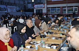 Sultangazi Belediye Başkanı Dursun Gençlerle İftarlarda...