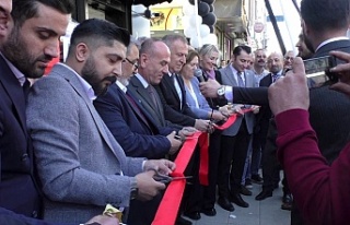 Vefa Group İnşaat Sultangazi Şubesine Görkemli...