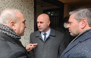 Muhtar Ayşan CHP'li Başkan Epözdemir'e...