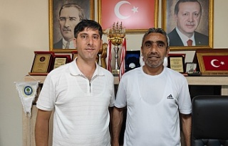 Kendine gel sen sadece muhtarsın !.