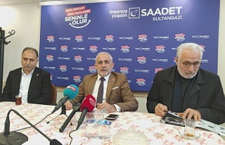 Saadetli Başkan Hüsnü Nazlı Basın Mensuplarını...